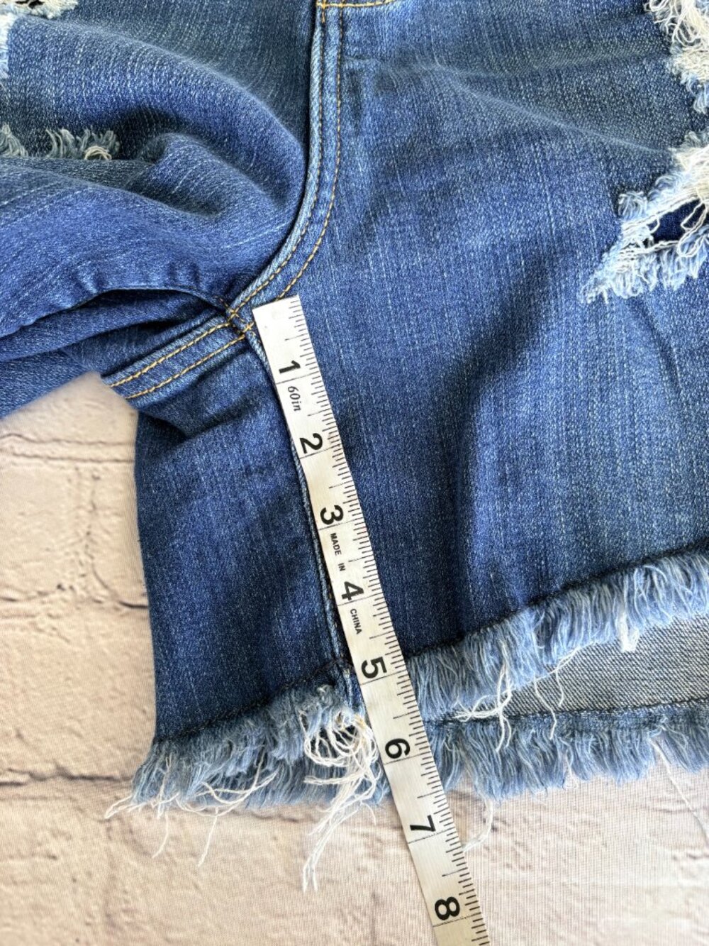 Judy Blue Mid-Rise Distressed Tulip Hem Cutoff Denim Shorts IXL - Picture 9 of 10